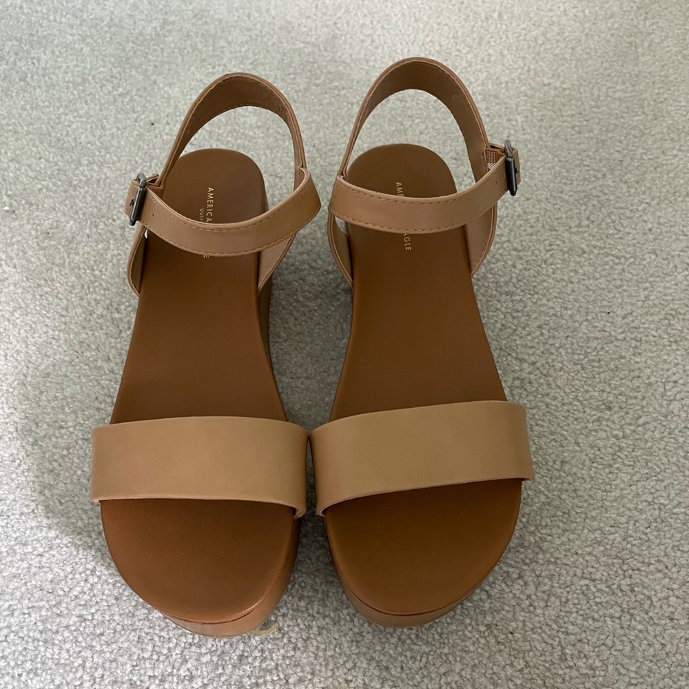 American Eagle Flatform Sandals